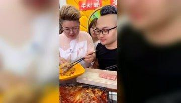 娱乐吃瓜酱音乐,盘点流行乐坛的甜蜜与苦涩瞬间